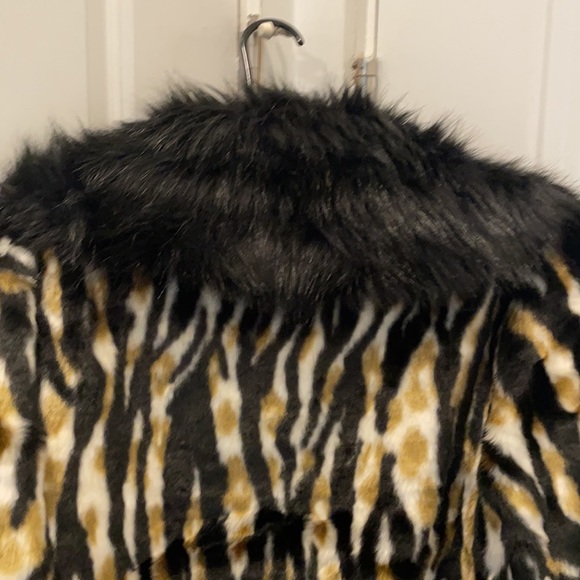 Faux Fur Jacket - Picture 3 of 3